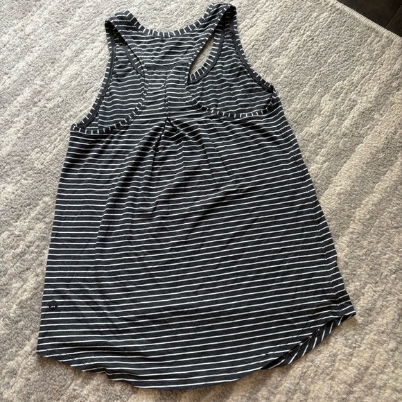Lululemon Love Tank *Pleated
Modern Stripe Heathered Black White - Picture 5 of 6